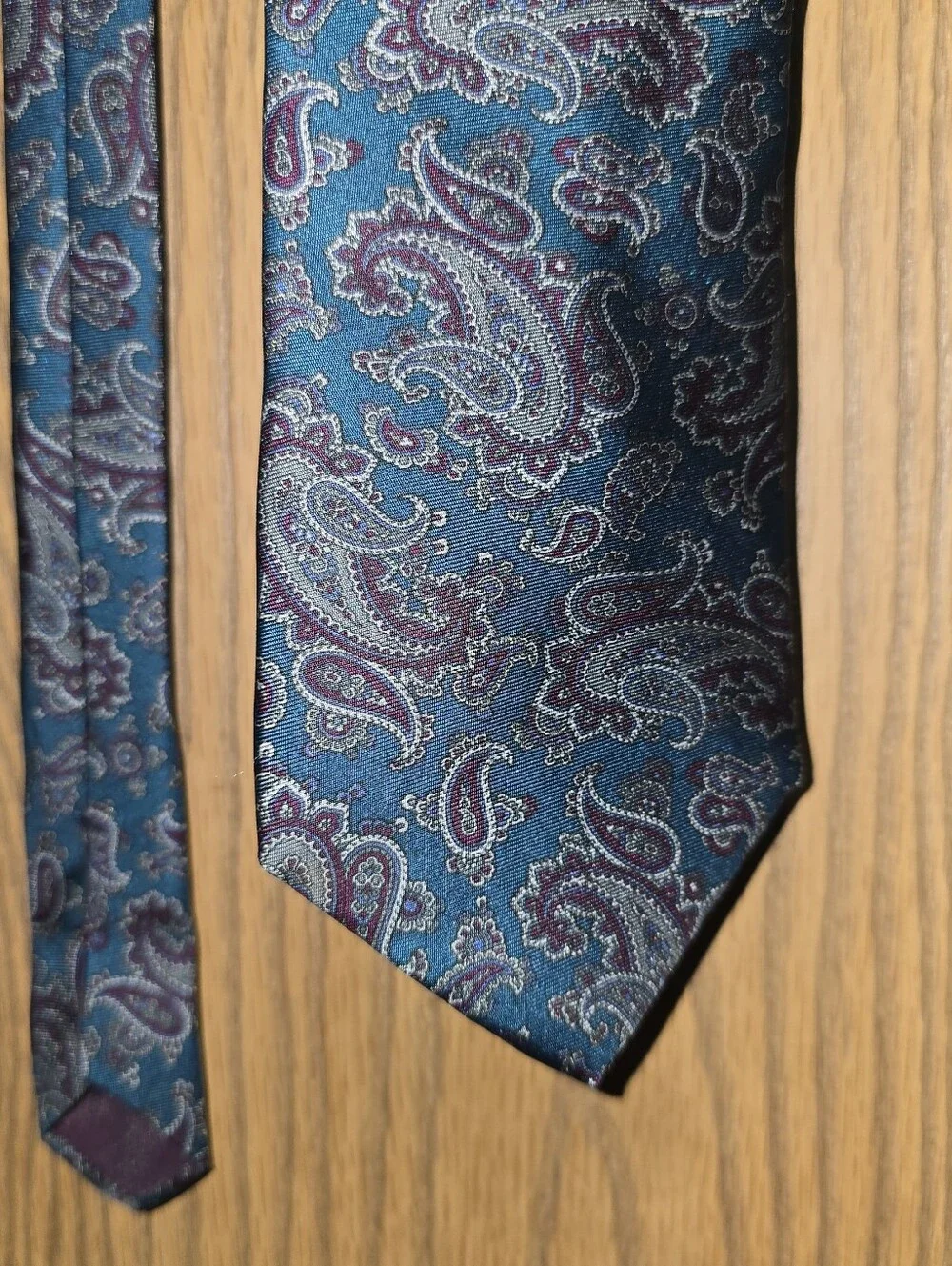 Bert Pulitzer Vintage Silk Paisley Tie Teal Blue Burgundy Made in USA Classic